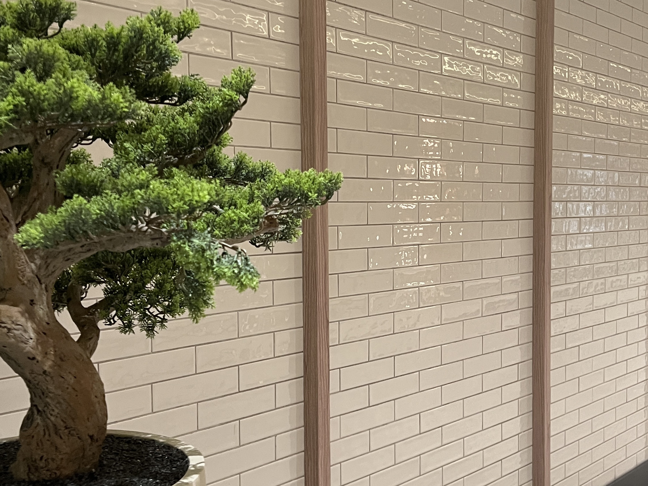 Текстурированная плитка метро