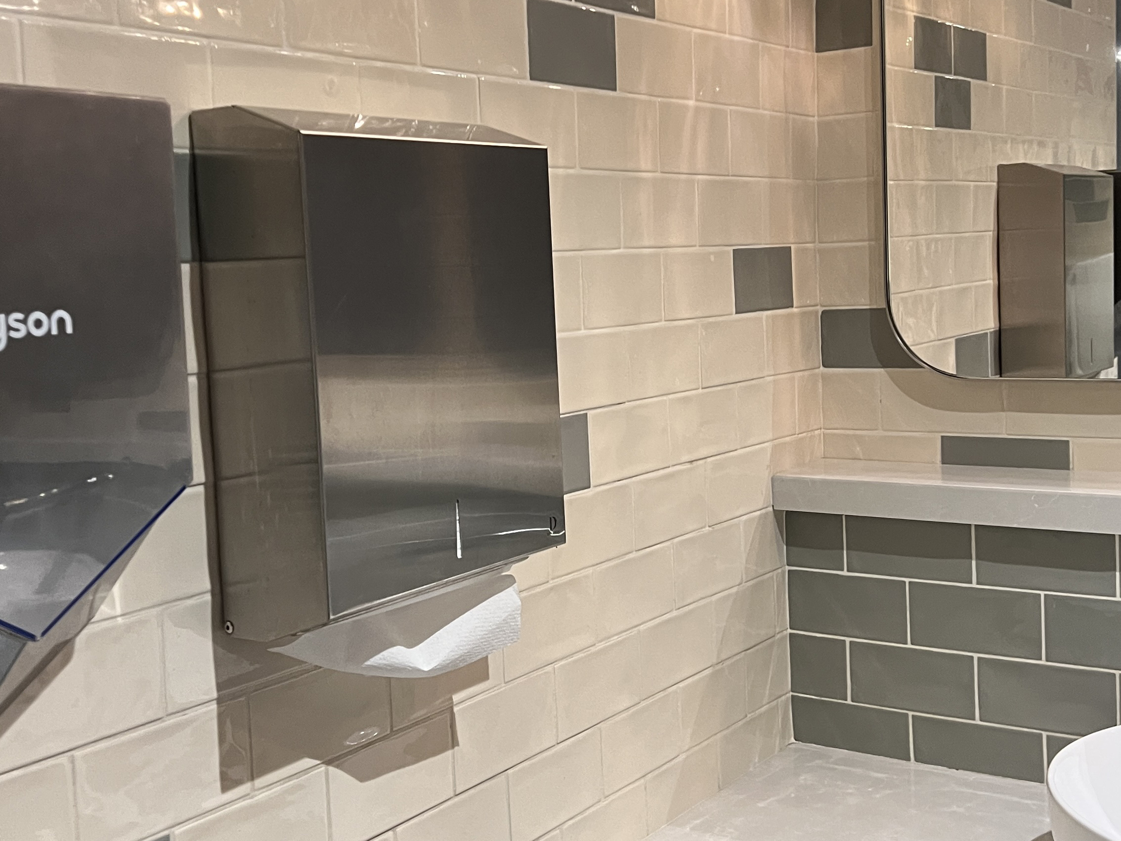 Луновая плитка душ