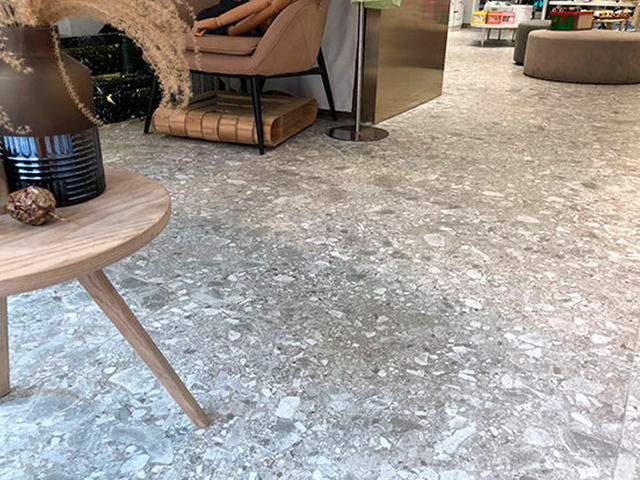 Foshan-March-Cloth-Shop